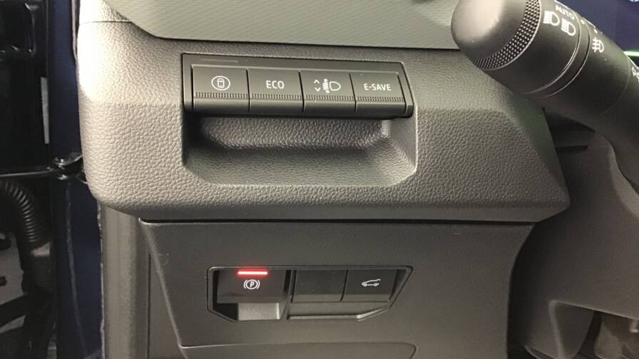 Mandataire Automobile occasion, recherche de Dacia Bigster-hybrid-155-extreme5-portes-vp-essence-courant-lectrique012025-en-cours - E-Motors