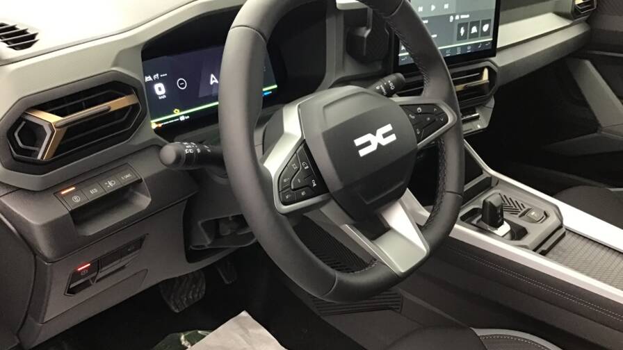 Mandataire Automobile occasion, recherche de Dacia Bigster-hybrid-155-extreme5-portes-vp-essence-courant-lectrique012025-en-cours - E-Motors