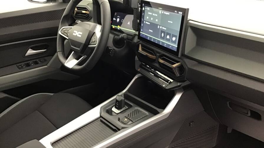 Mandataire Automobile occasion, recherche de Dacia Bigster-hybrid-155-extreme5-portes-vp-essence-courant-lectrique012025-en-cours - E-Motors