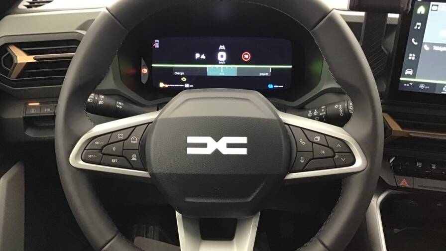 Mandataire Automobile occasion, recherche de Dacia Bigster-hybrid-155-extreme5-portes-vp-essence-courant-lectrique012025-en-cours - E-Motors