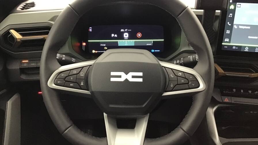 Mandataire Automobile occasion, recherche de Dacia Bigster-hybrid-155-extreme5-portes-vp-essence-courant-lectrique012025-en-cours - E-Motors