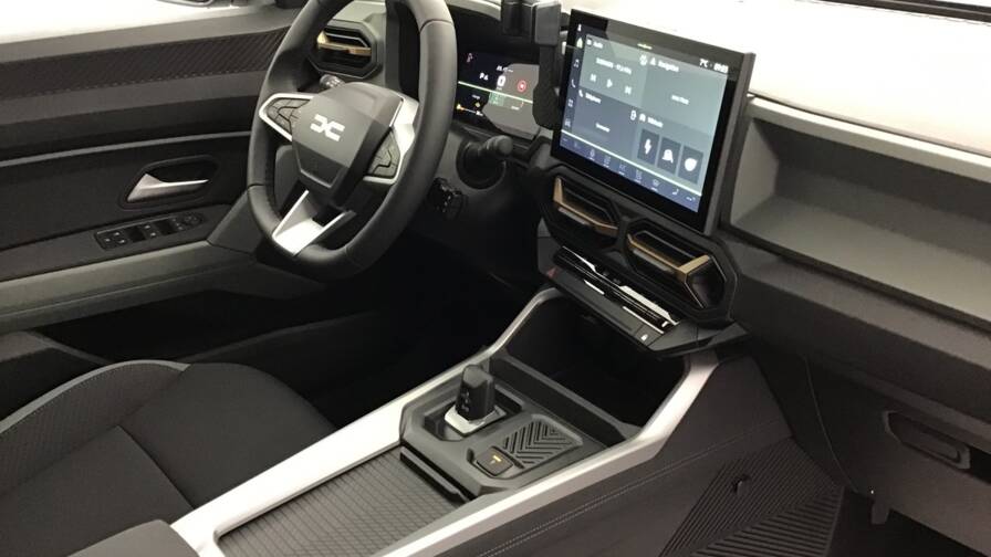 Mandataire Automobile occasion, recherche de Dacia Bigster-hybrid-155-extreme5-portes-vp-essence-courant-lectrique012025-en-cours - E-Motors