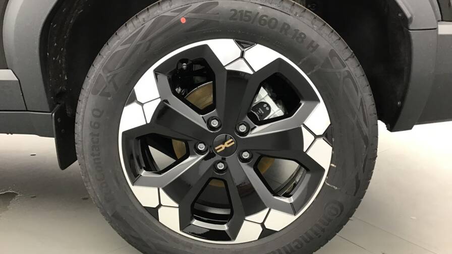 Mandataire Automobile occasion, recherche de Dacia Bigster-hybrid-155-extreme5-portes-vp-essence-courant-lectrique012025-en-cours - E-Motors