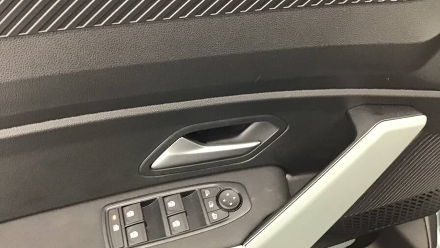 Mandataire Automobile occasion, recherche de Dacia Bigster-hybrid-155-extreme5-portes-vp-essence-courant-lectrique012025-en-cours - E-Motors