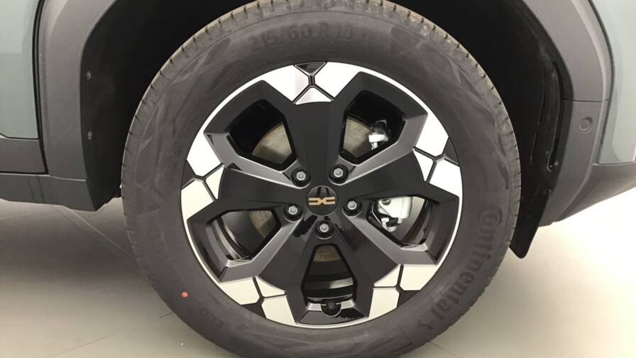 Mandataire Automobile occasion, recherche de Dacia Bigster-hybrid-155-extreme5-portes-vp-essence-courant-lectrique012025-en-cours - E-Motors