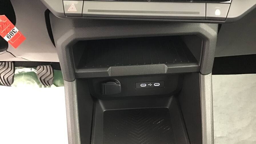 Mandataire Automobile occasion, recherche de Dacia Bigster-mild-hybrid-130-4x4-expression5-portes-vp-essence-sans-plomb042025-en-cours - E-Motors