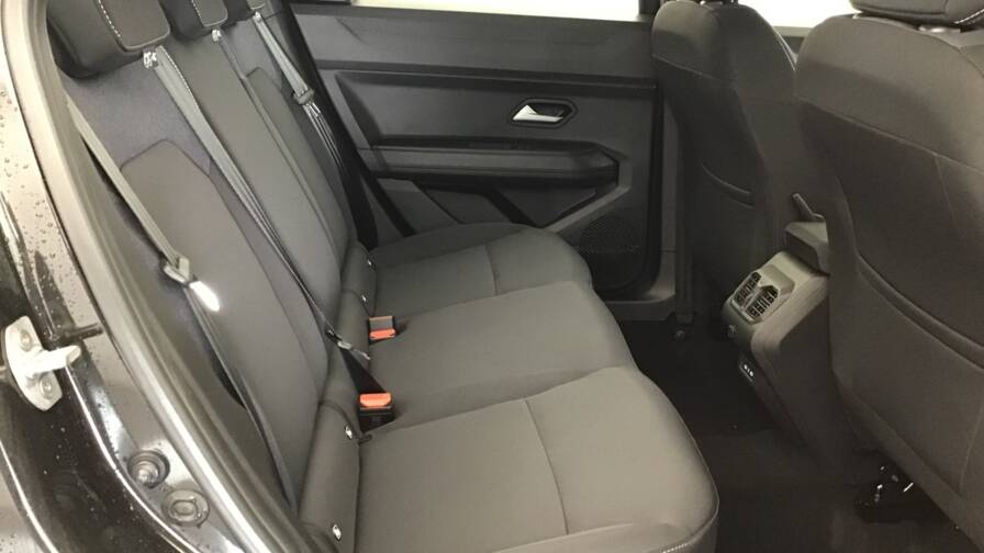 Mandataire Automobile occasion, recherche de Dacia Bigster-mild-hybrid-130-4x4-expression5-portes-vp-essence-sans-plomb042025-en-cours - E-Motors