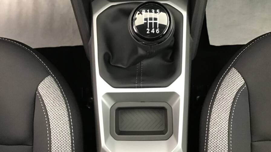 Mandataire Automobile occasion, recherche de Dacia Bigster-mild-hybrid-140-journey5-portes-vp-essence-sans-plomb042025-en-cours - E-Motors