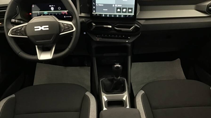 Mandataire Automobile occasion, recherche de Dacia Bigster-mild-hybrid-140-journey5-portes-vp-essence-sans-plomb042025-en-cours - E-Motors