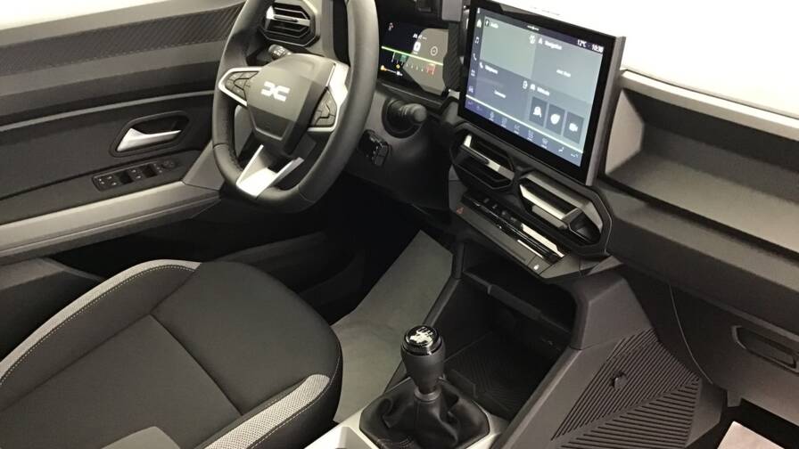 Mandataire Automobile occasion, recherche de Dacia Bigster-mild-hybrid-140-journey5-portes-vp-essence-sans-plomb042025-en-cours - E-Motors