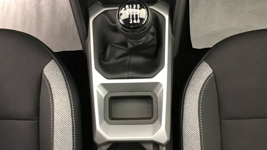 Mandataire Automobile occasion, recherche de Dacia Bigster-mild-hybrid-140-journey5-portes-vp-essence-sans-plomb042025-en-cours - E-Motors