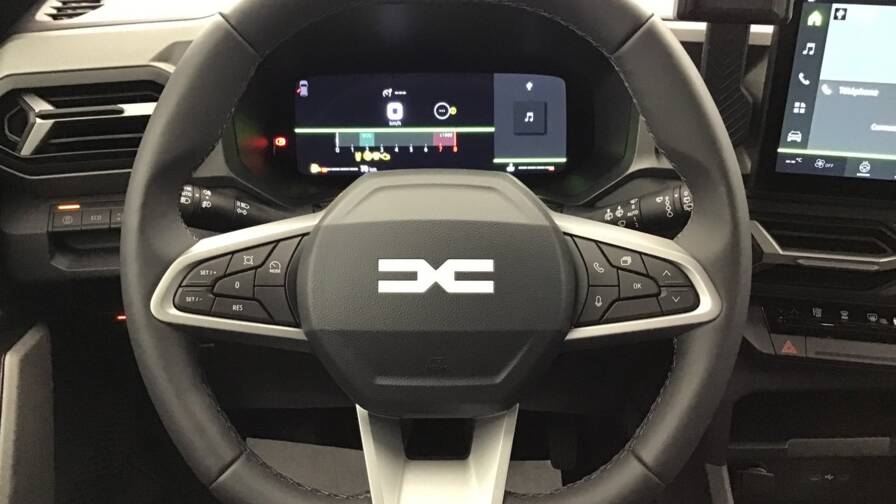 Mandataire Automobile occasion, recherche de Dacia Bigster-mild-hybrid-140-journey5-portes-vp-essence-sans-plomb042025-en-cours - E-Motors