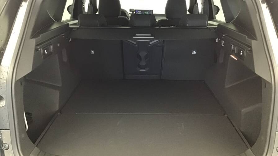 Mandataire Automobile occasion, recherche de Dacia Bigster-mild-hybrid-140-journey5-portes-vp-essence-sans-plomb042025-en-cours - E-Motors