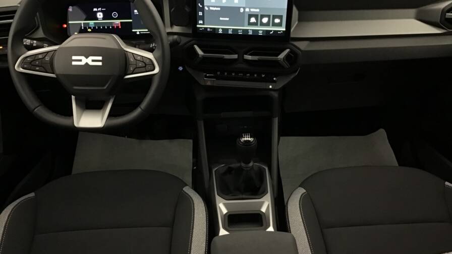 Mandataire Automobile occasion, recherche de Dacia Bigster-mild-hybrid-140-journey5-portes-vp-essence-sans-plomb042025-en-cours - E-Motors