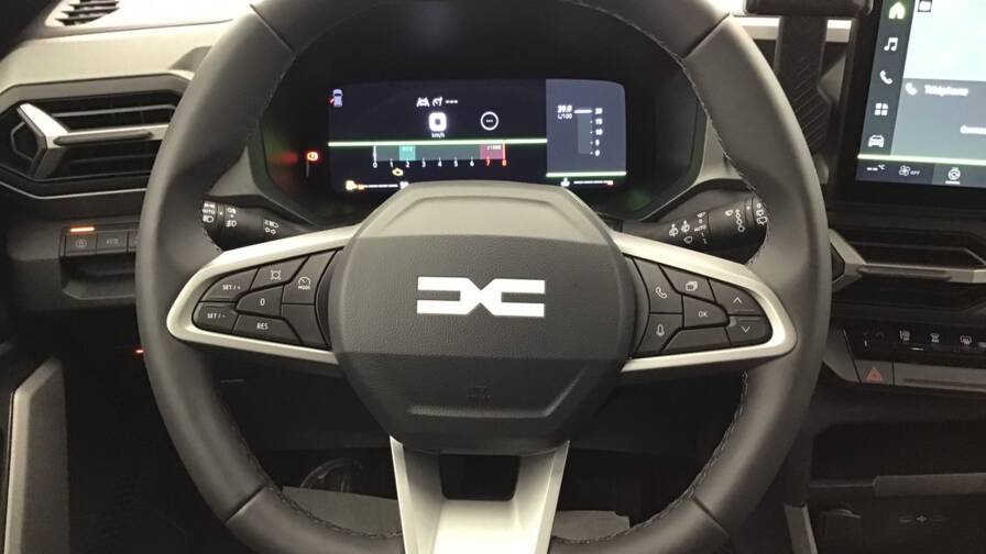 Mandataire Automobile occasion, recherche de Dacia Bigster-mild-hybrid-140-journey5-portes-vp-essence-sans-plomb042025-en-cours - E-Motors