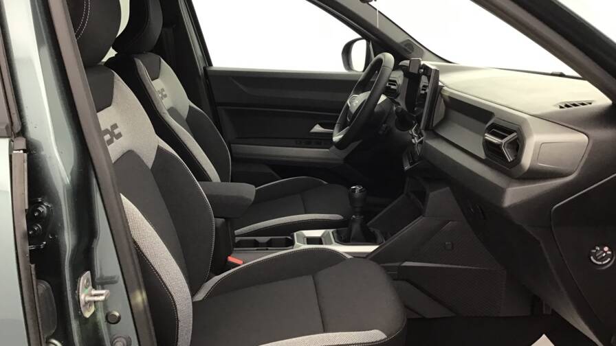 Mandataire Automobile occasion, recherche de Dacia Bigster-mild-hybrid-140-journey5-portes-vp-essence-sans-plomb042025-en-cours - E-Motors