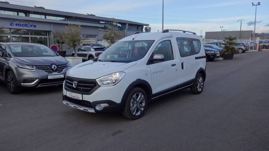 Avis-mandataire-auto-Emotors-Dacia-Dokker-Sce-100-silver-line-2017-5p.