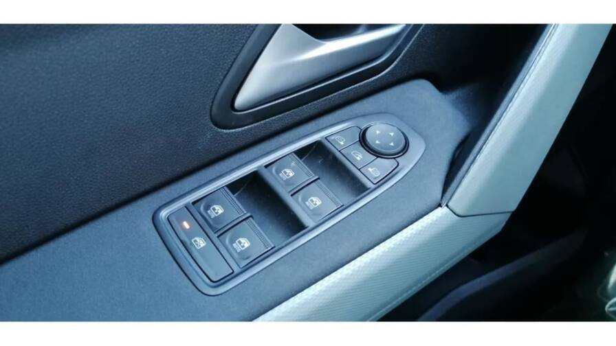 Mandataire Automobile neuf, recherche de Dacia Duster-1-2-tce-130-extreme - E-Motors