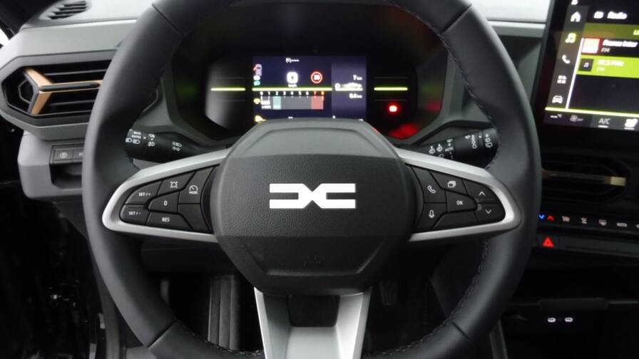 Mandataire Automobile neuf, recherche de Dacia Duster-1-2-tce-mild-hybrid-130ch-extreme-4x2 - E-Motors