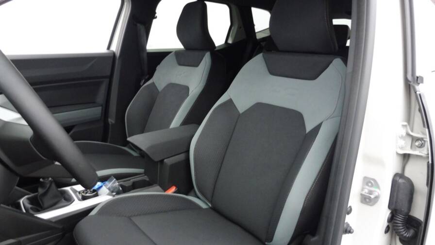 Mandataire Automobile neuf, recherche de Dacia Duster-1-2-tce-mild-hybrid-130ch-extreme-4x4 - E-Motors