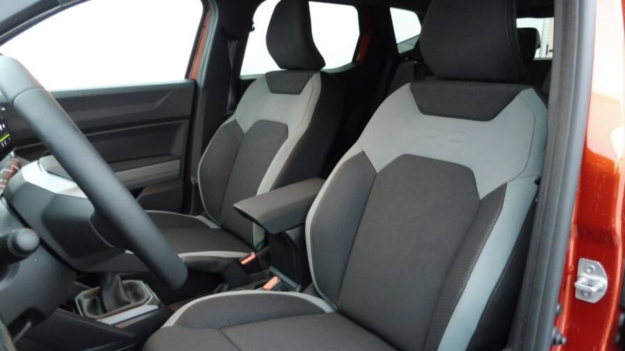 Mandataire Automobile neuf, recherche de Dacia Duster-1-2-tce-mild-hybrid-130ch-extreme-4x4 - E-Motors