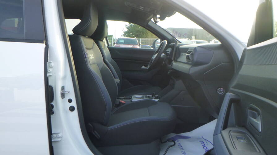 Mandataire Automobile neuf, recherche de Dacia Duster-hybrid-140-journey - E-Motors