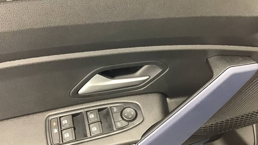 Mandataire Automobile occasion, recherche de Dacia Duster-eco-g-100-expression5-portes-vp-essence-ou-gaz032024-en-cours - E-Motors