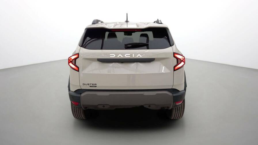 Mandataire Automobile occasion, recherche de Dacia Duster-hybrid-140-4x2-journey - E-Motors