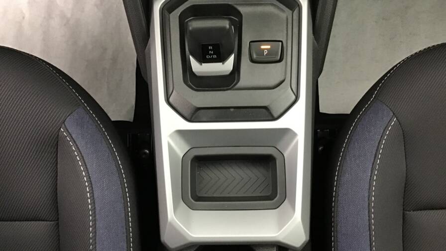 Mandataire Automobile occasion, recherche de Dacia Duster-hybrid-140-journey5-portes-vp-essence-courant-lectrique032024-en-cours - E-Motors