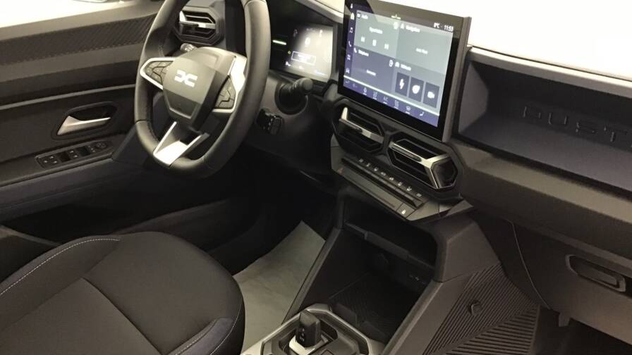 Mandataire Automobile occasion, recherche de Dacia Duster-hybrid-140-journey5-portes-vp-essence-courant-lectrique032024-en-cours - E-Motors