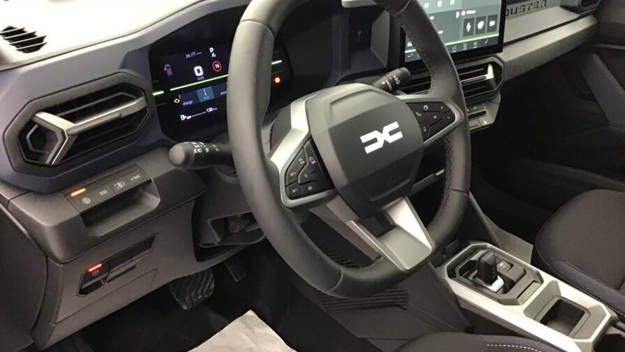 Mandataire Automobile occasion, recherche de Dacia Duster-hybrid-140-journey5-portes-vp-essence-courant-lectrique032024-en-cours - E-Motors