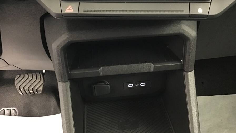 Mandataire Automobile occasion, recherche de Dacia Duster-hybrid-140-journey5-portes-vp-essence-courant-lectrique032024-en-cours - E-Motors