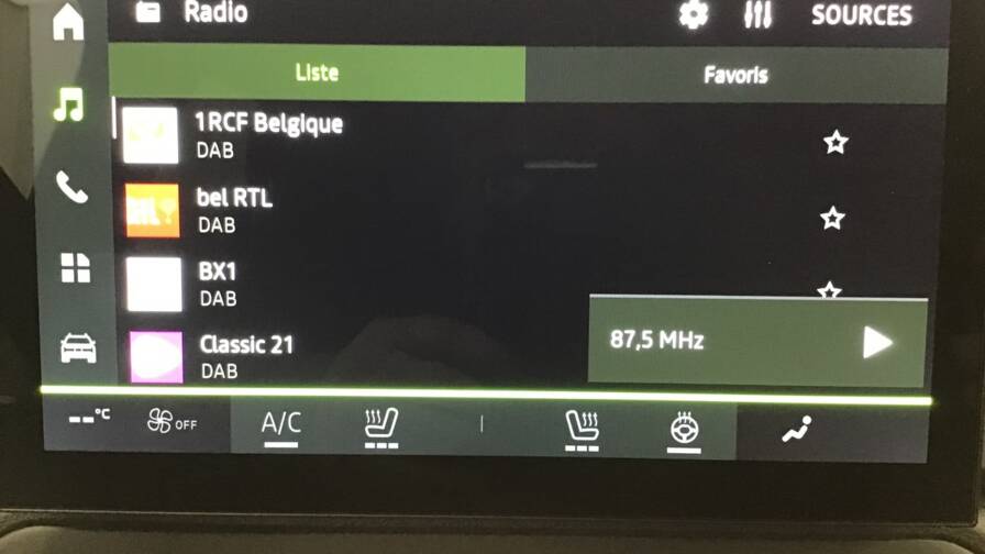 Mandataire Automobile occasion, recherche de Dacia Duster-hybrid-140-journey5-portes-vp-essence-courant-lectrique032024-en-cours - E-Motors