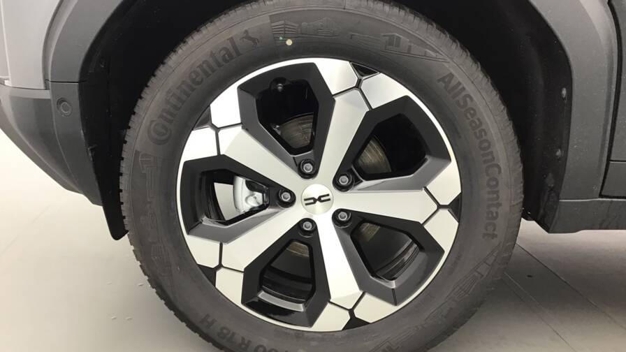 Mandataire Automobile occasion, recherche de Dacia Duster-mild-hybrid-130-4x4-extreme5-portes-vp-essence-sans-plomb042025 - E-Motors