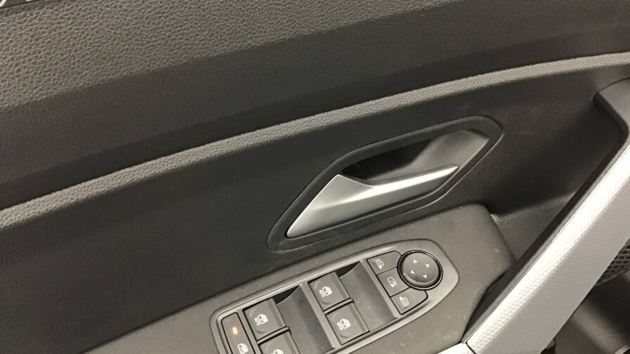 Mandataire Automobile occasion, recherche de Dacia Duster-mild-hybrid-130-4x4-extreme5-portes-vp-essence-sans-plomb042025 - E-Motors