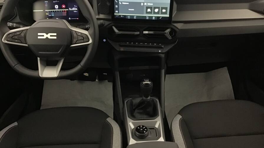 Mandataire Automobile occasion, recherche de Dacia Duster-mild-hybrid-130-4x4-extreme5-portes-vp-essence-sans-plomb042025 - E-Motors