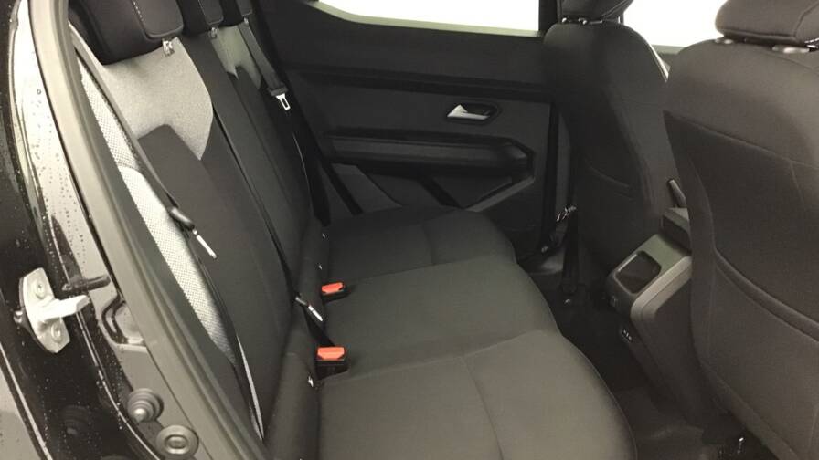 Mandataire Automobile occasion, recherche de Dacia Duster-mild-hybrid-130-4x4-extreme5-portes-vp-essence-sans-plomb042025 - E-Motors