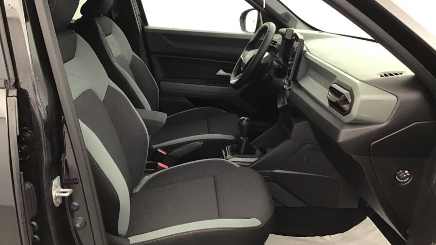 Mandataire Automobile occasion, recherche de Dacia Duster-mild-hybrid-130-4x4-extreme5-portes-vp-essence-sans-plomb042025 - E-Motors