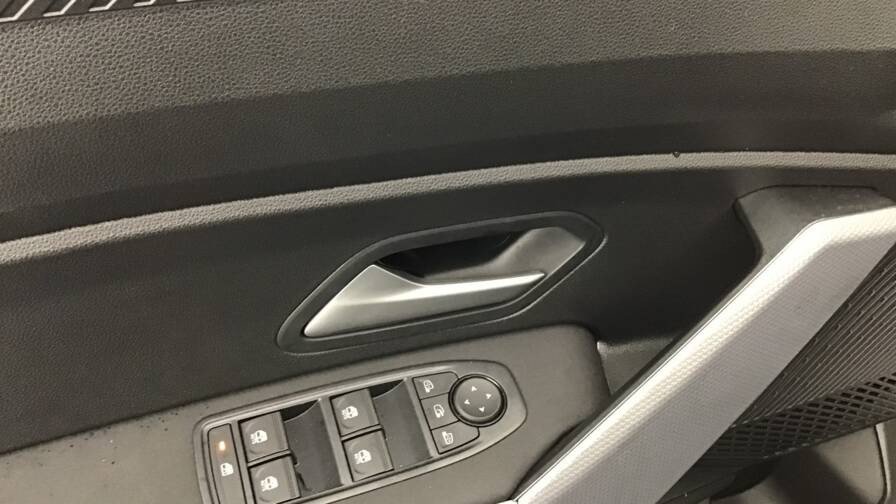 Mandataire Automobile occasion, recherche de Dacia Duster-mild-hybrid-130-4x4-extreme5-portes-vp-essence-sans-plomb042025 - E-Motors