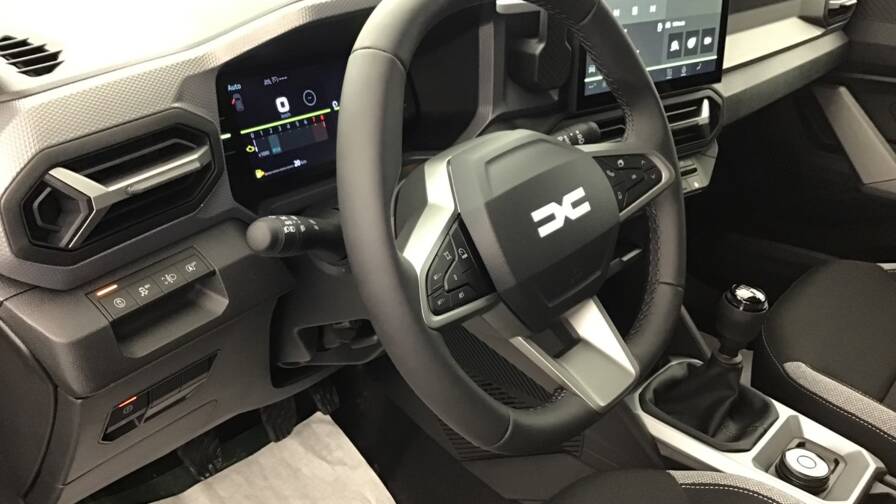 Mandataire Automobile occasion, recherche de Dacia Duster-mild-hybrid-130-4x4-extreme5-portes-vp-essence-sans-plomb042025 - E-Motors