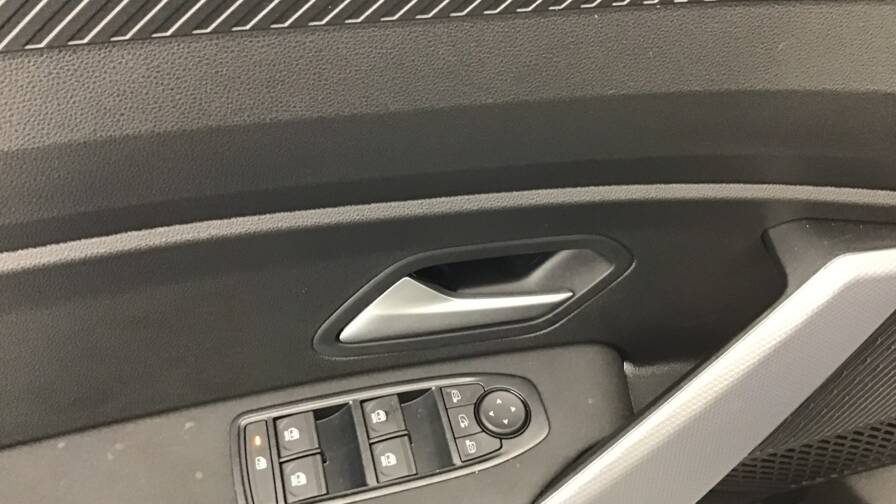 Mandataire Automobile occasion, recherche de Dacia Duster-mild-hybrid-130-4x4-extreme5-portes-vp-essence-sans-plomb042025 - E-Motors