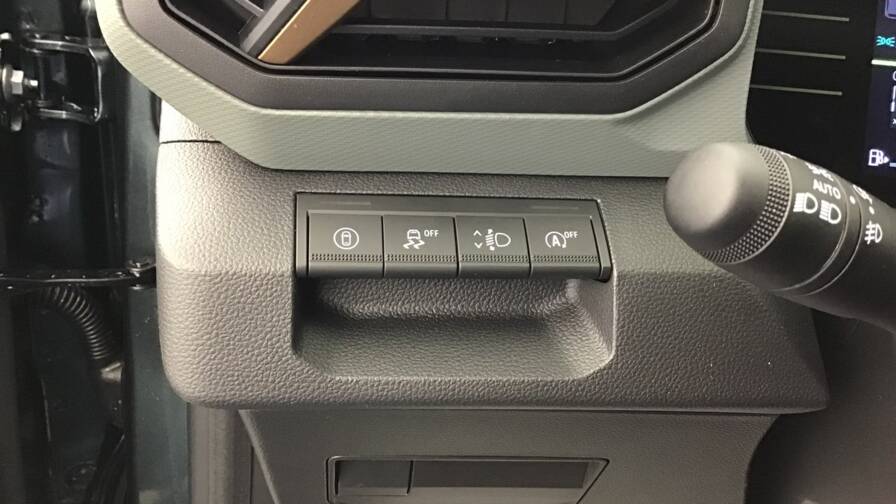 Mandataire Automobile occasion, recherche de Dacia Duster-mild-hybrid-130-4x4-extreme5-portes-vp-essence-sans-plomb042025 - E-Motors