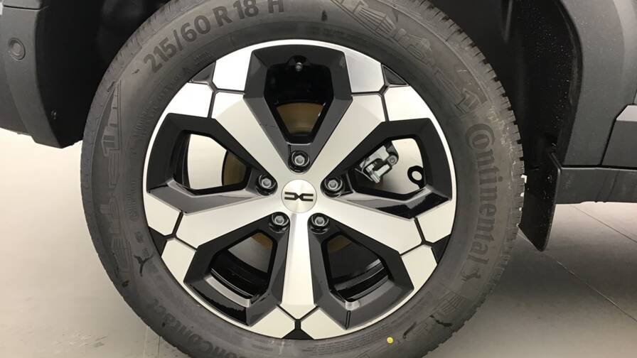 Mandataire Automobile occasion, recherche de Dacia Duster-mild-hybrid-130-4x4-extreme5-portes-vp-essence-sans-plomb042025 - E-Motors