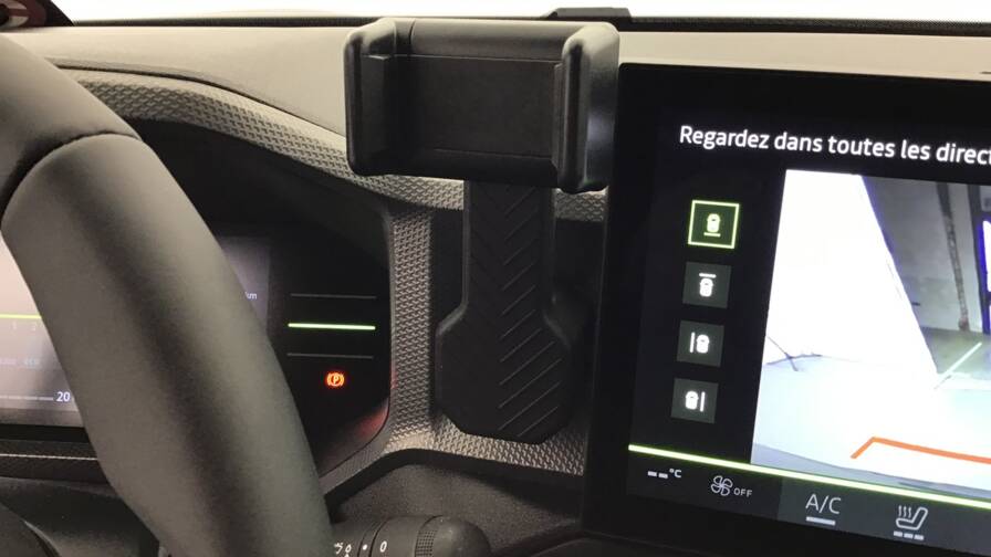 Mandataire Automobile occasion, recherche de Dacia Duster-mild-hybrid-130-4x4-extreme5-portes-vp-essence-sans-plomb042025 - E-Motors