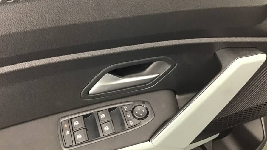 Mandataire Automobile occasion, recherche de Dacia Duster-mild-hybrid-130-extreme5-portes-vp-essence-sans-plomb042025 - E-Motors