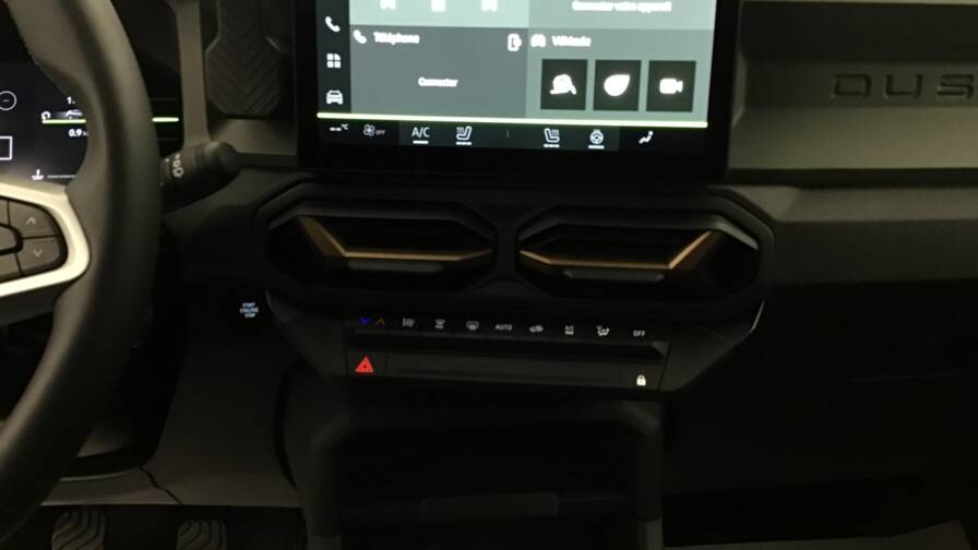 Mandataire Automobile occasion, recherche de Dacia Duster-mild-hybrid-130-extreme5-portes-vp-essence-sans-plomb042025 - E-Motors