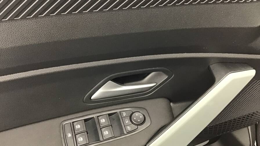 Mandataire Automobile occasion, recherche de Dacia Duster-mild-hybrid-130-extreme5-portes-vp-essence-sans-plomb042025 - E-Motors