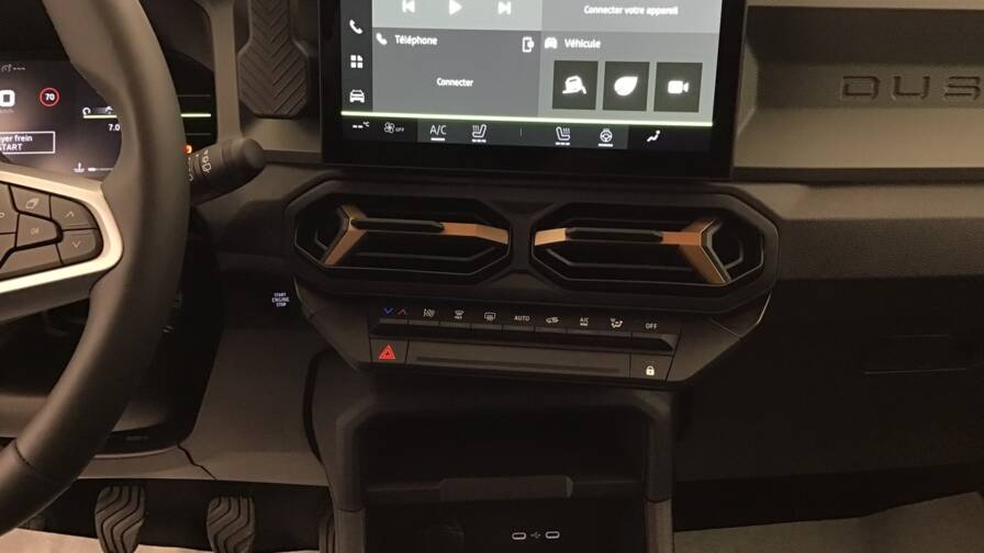 Mandataire Automobile occasion, recherche de Dacia Duster-mild-hybrid-130-extreme5-portes-vp-essence-sans-plomb042025 - E-Motors