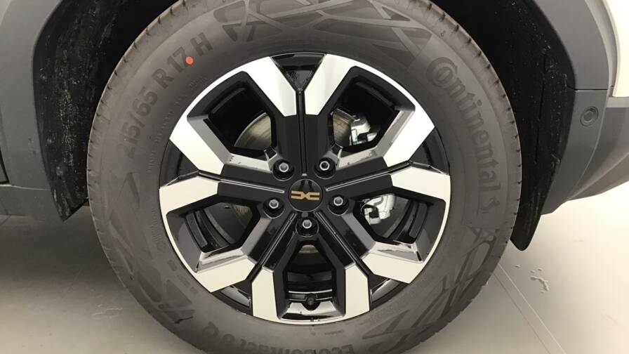 Mandataire Automobile occasion, recherche de Dacia Duster-mild-hybrid-130-extreme5-portes-vp-essence-sans-plomb042025 - E-Motors