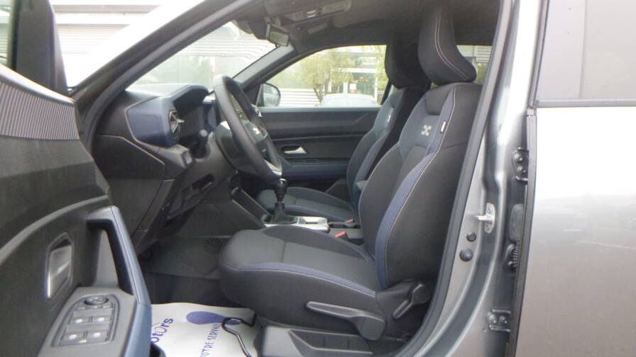 Mandataire Automobile neuf, recherche de Dacia Duster-eco-g-100-journey-plus-pack-city-plus-pack-cold - E-Motors